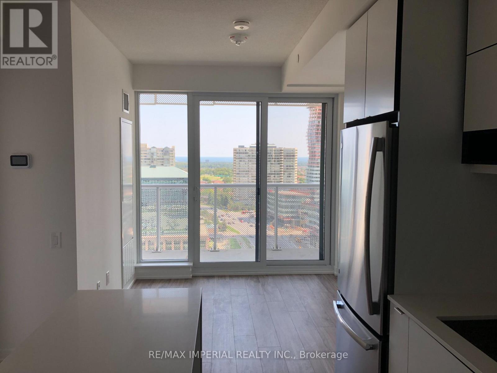 1709 - 4065 Confederation Parkway, Mississauga, Ontario  L5B 0L4 - Photo 6 - W12724050