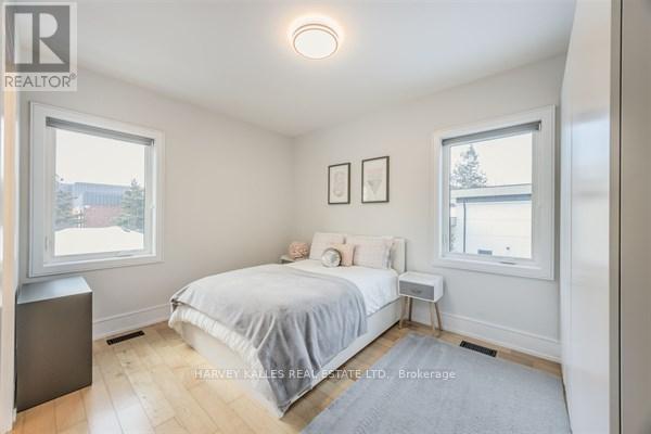 3279 Lakeshore Road, Burlington, Ontario  L7N 1A7 - Photo 36 - W12724072