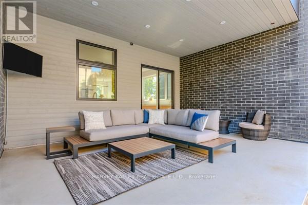 3279 Lakeshore Road, Burlington, Ontario  L7N 1A7 - Photo 47 - W12724072