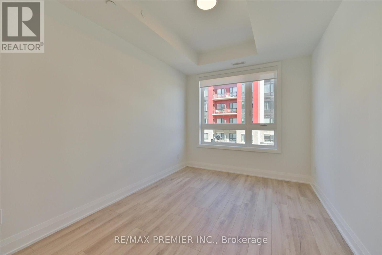 324 - 3250 Carding Mill Trail, Oakville, Ontario  L6M 1L3 - Photo 6 - W12724094