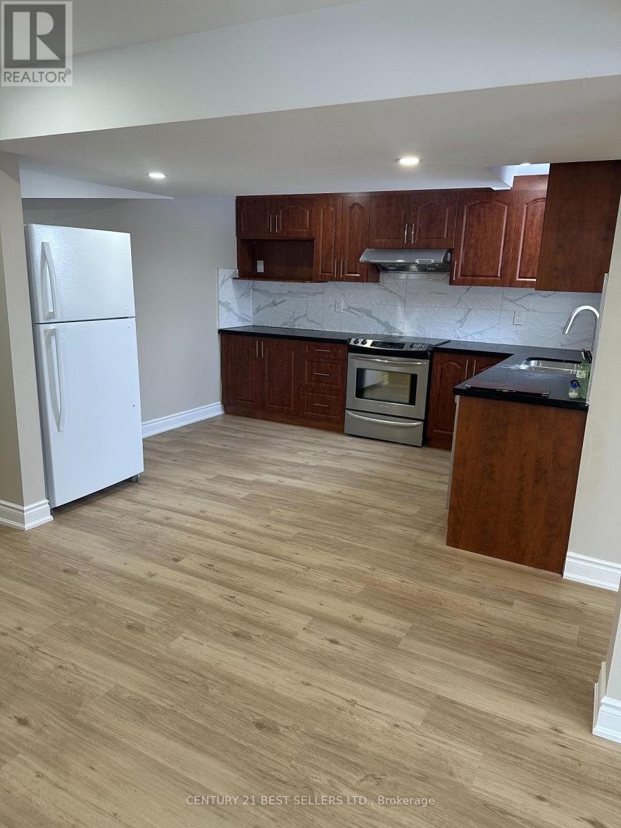 4423 Glen Erin Drive, Mississauga, Ontario  L5M 4G4 - Photo 6 - W12724128