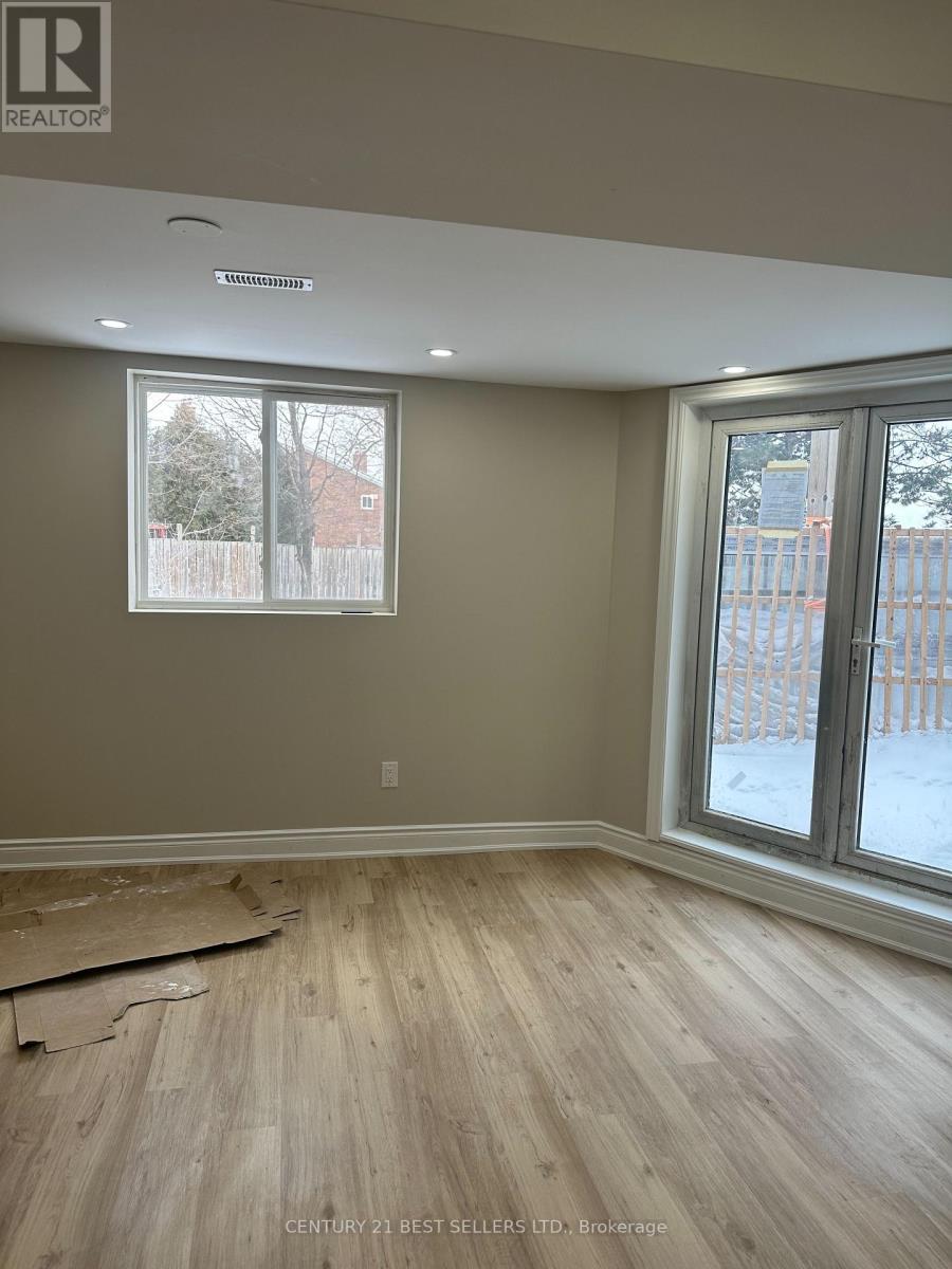 4423 Glen Erin Drive, Mississauga, Ontario  L5M 4G4 - Photo 8 - W12724128