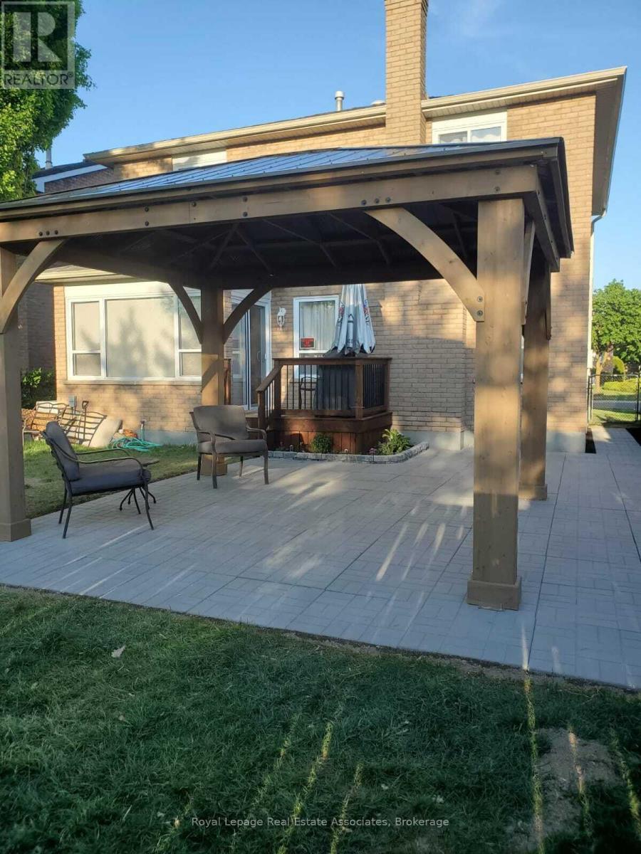 20 Jeremy Place, Brampton, Ontario  L6S 5K6 - Photo 45 - W12724134