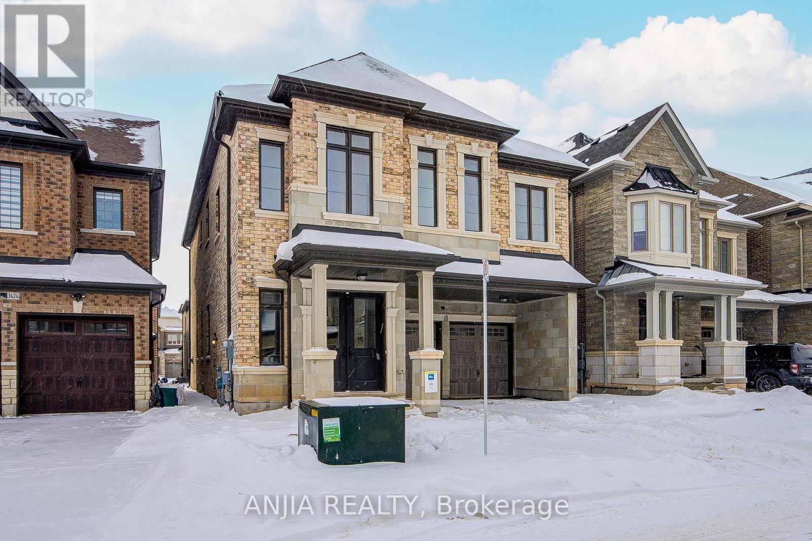 3428 Mosley Gate, Oakville, Ontario  L6H 0Y8 - Photo 2 - W12724154