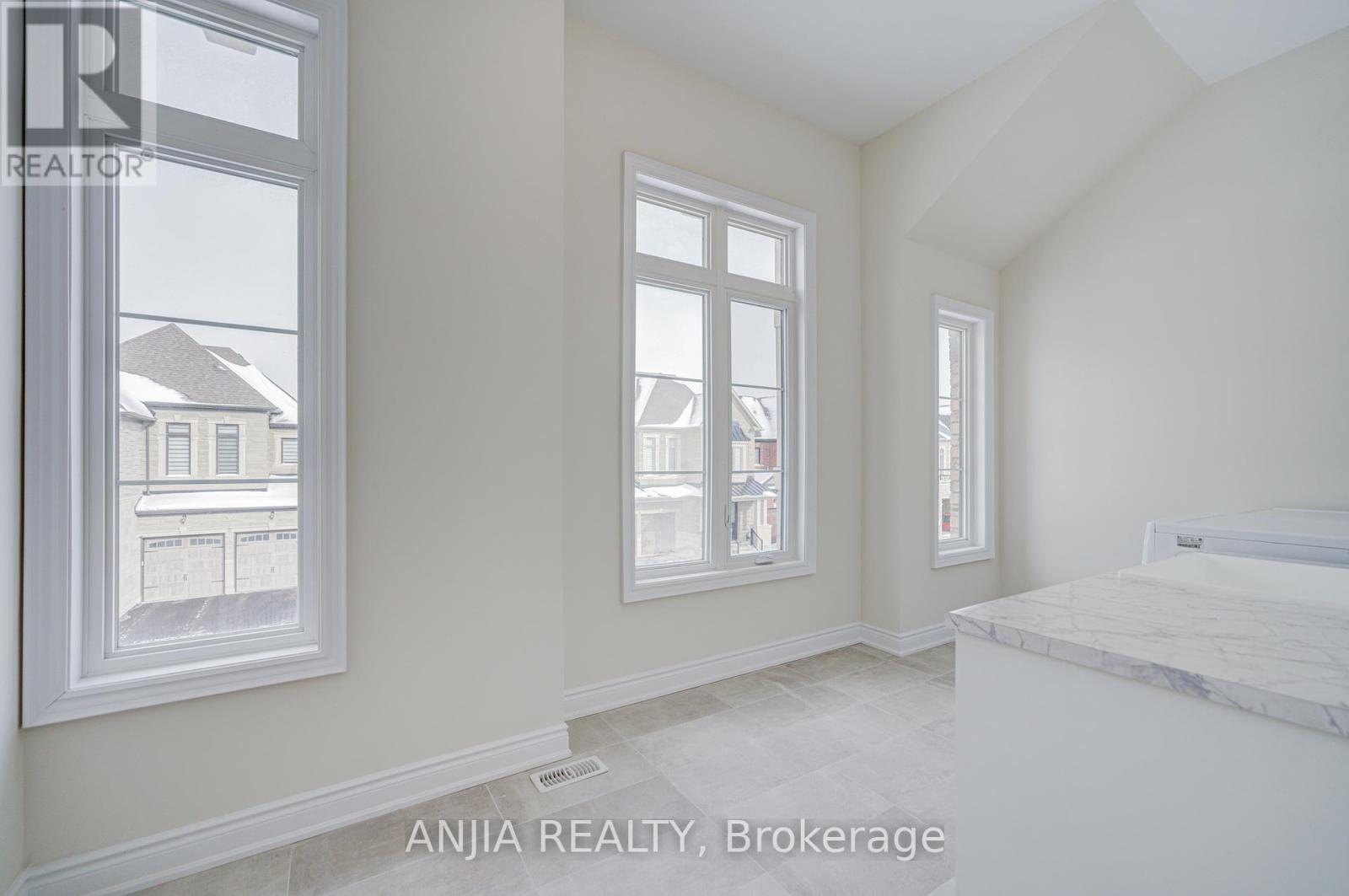 3428 Mosley Gate, Oakville, Ontario  L6H 0Y8 - Photo 26 - W12724154