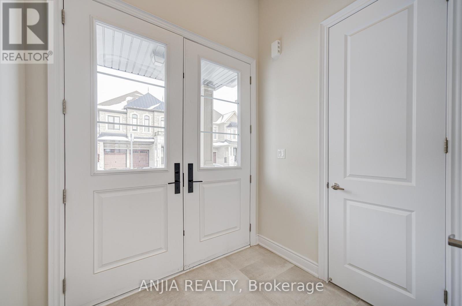 3428 Mosley Gate, Oakville, Ontario  L6H 0Y8 - Photo 5 - W12724154