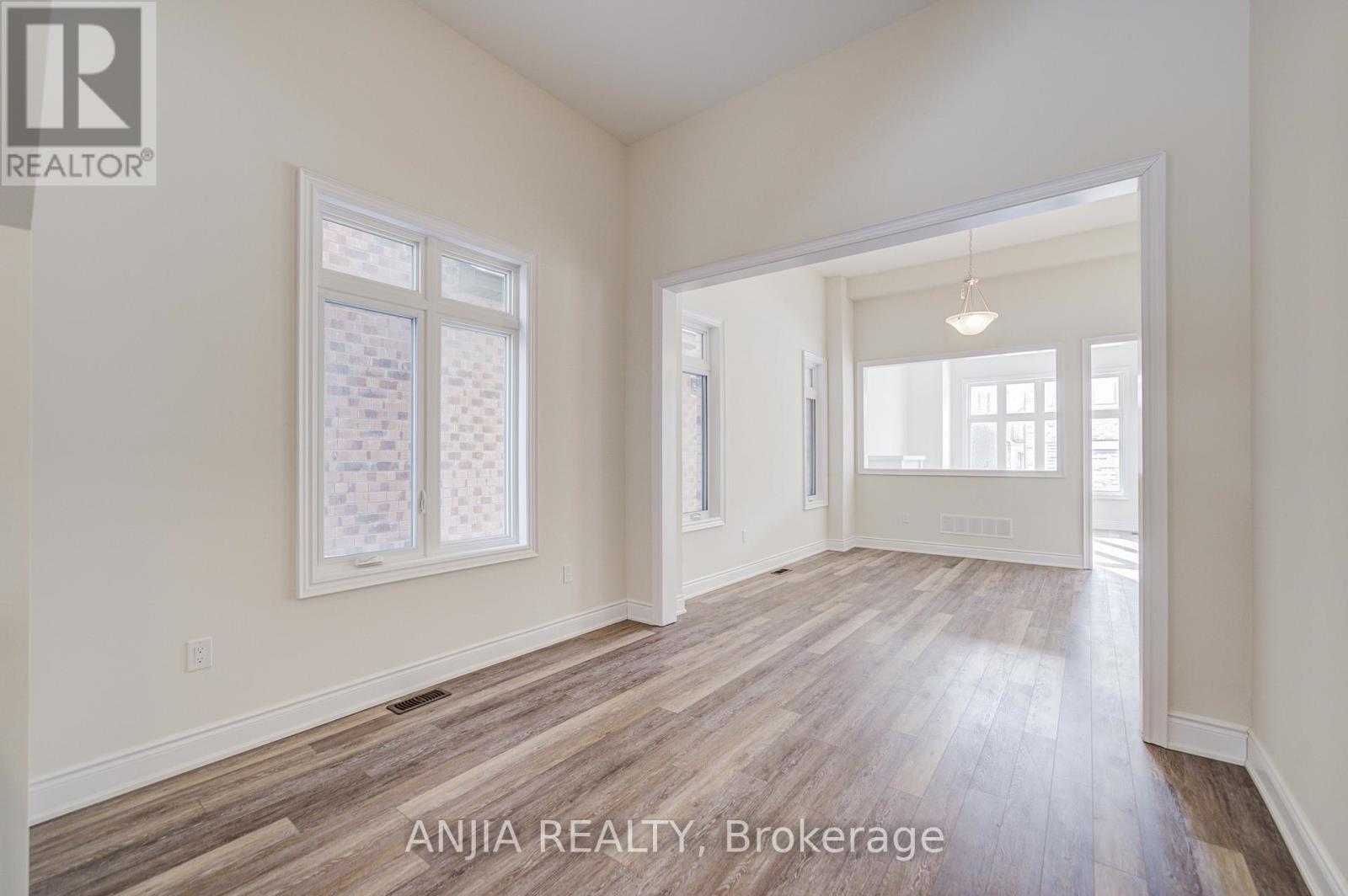 3428 Mosley Gate, Oakville, Ontario  L6H 0Y8 - Photo 7 - W12724154