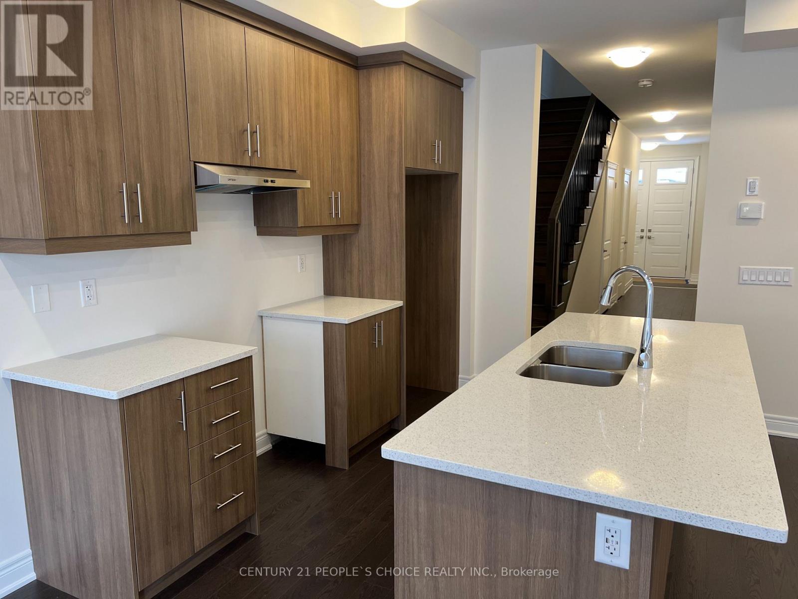 3 Falby Road, Brampton, Ontario  L6P 4S1 - Photo 7 - W12724172