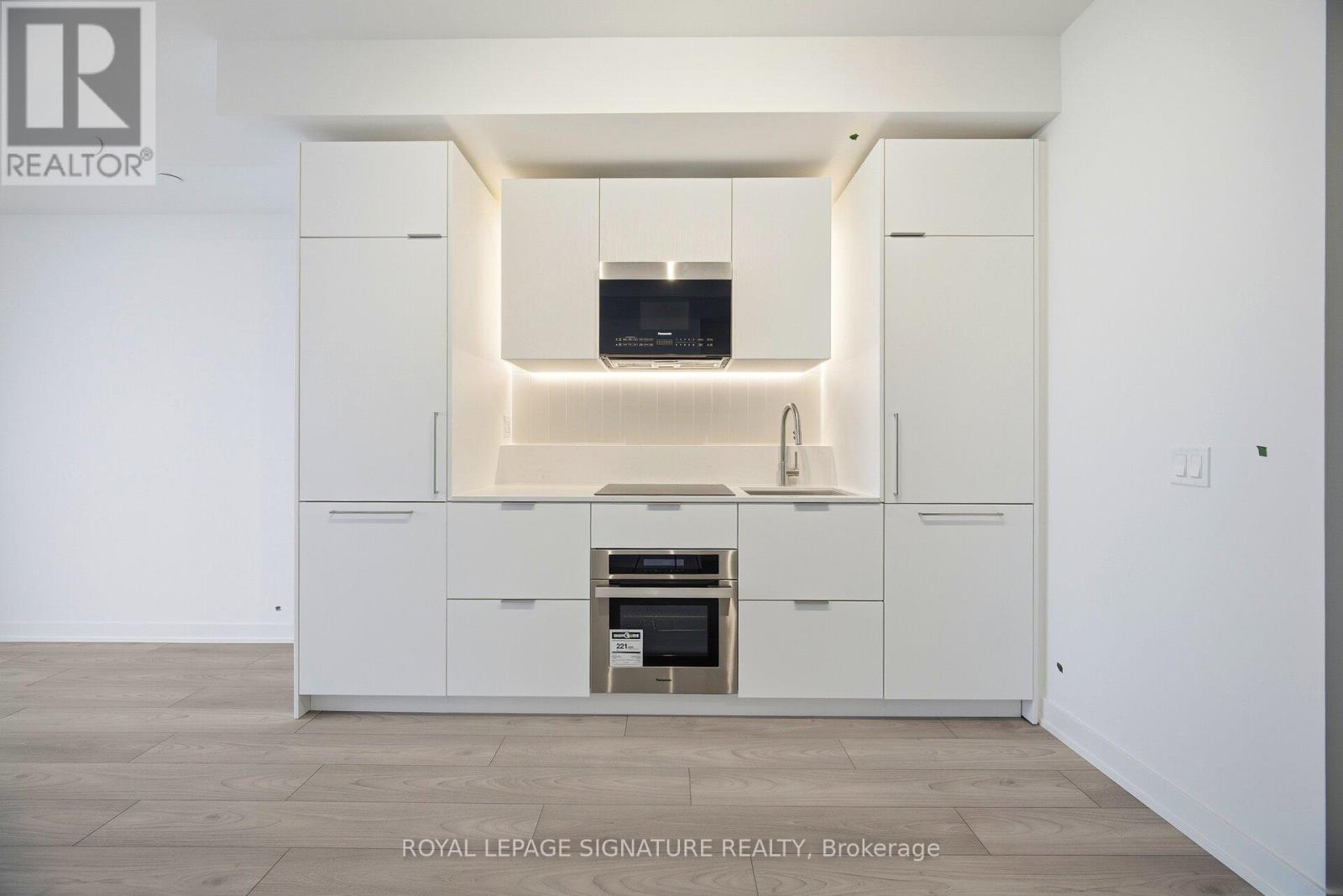 901 - 1 Fairview Drive, Mississauga, Ontario  L5A 0B4 - Photo 10 - W12724204