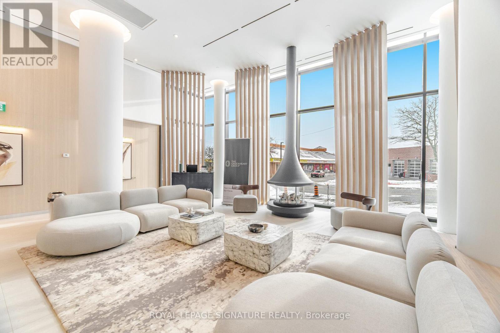 901 - 1 Fairview Drive, Mississauga, Ontario  L5A 0B4 - Photo 3 - W12724204