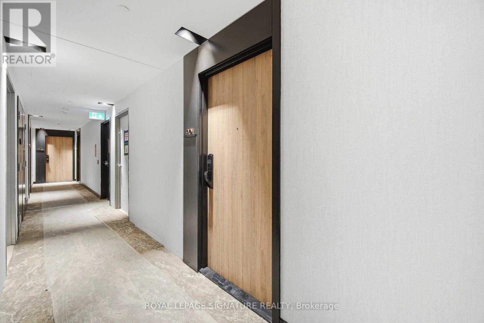 901 - 1 Fairview Drive, Mississauga, Ontario  L5A 0B4 - Photo 4 - W12724204