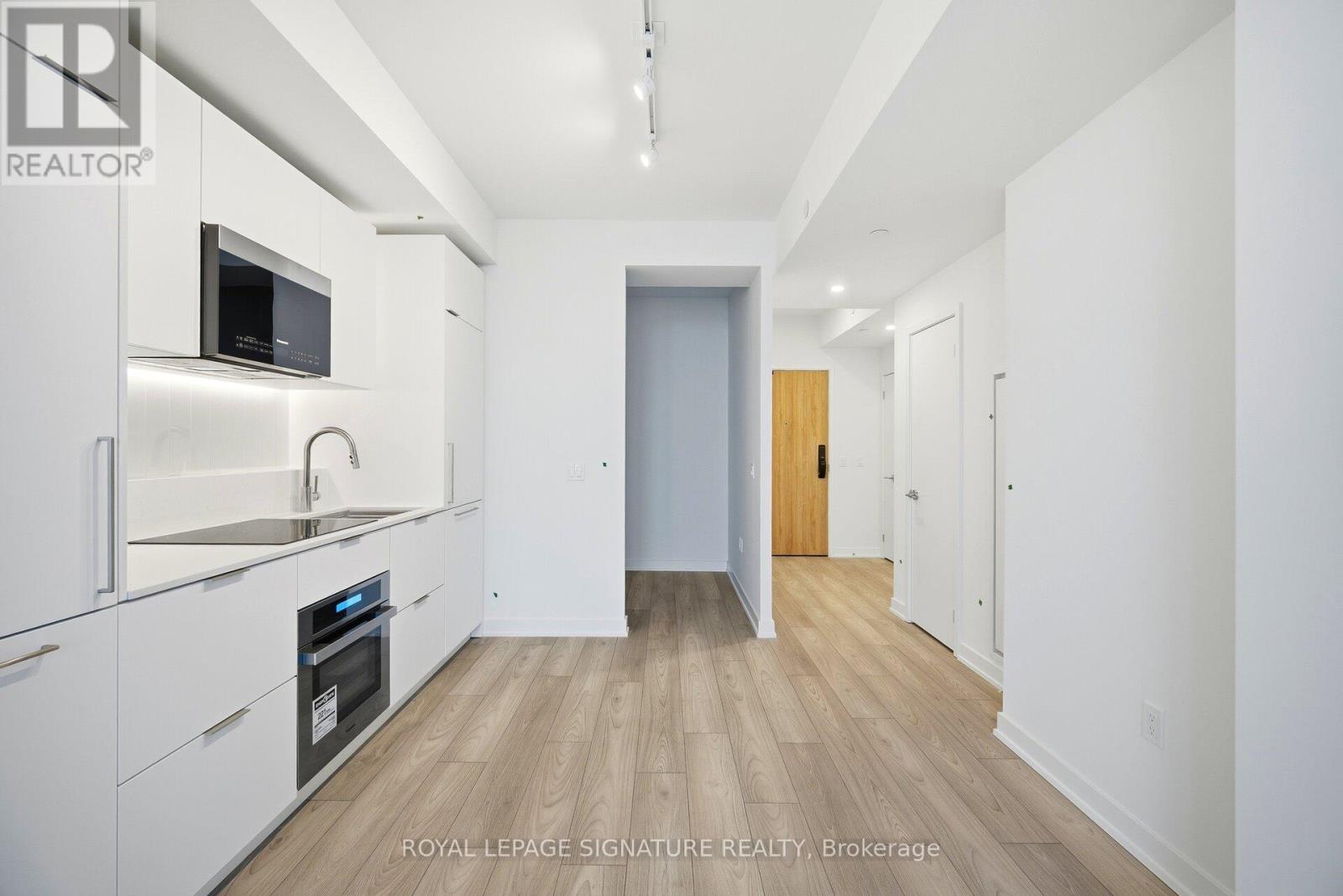 901 - 1 Fairview Drive, Mississauga, Ontario  L5A 0B4 - Photo 7 - W12724204