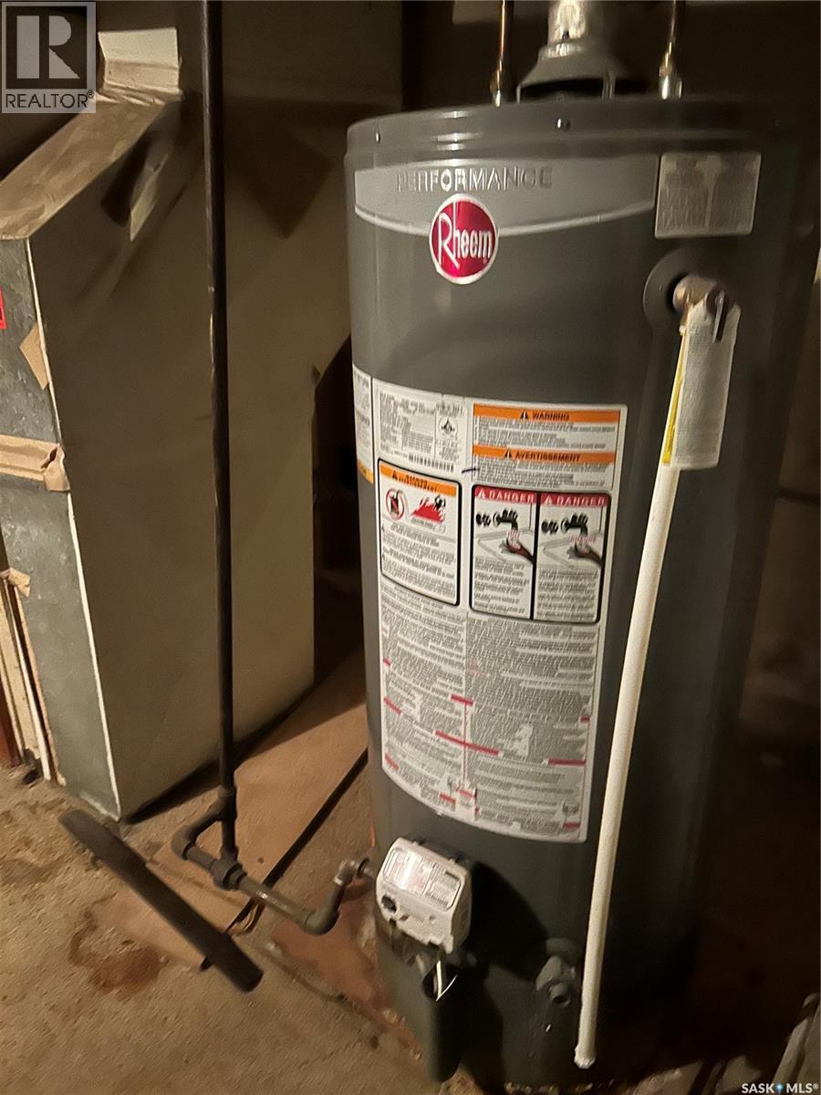 301 Aldridge Street, Bienfait, Saskatchewan  S0C 0M0 - Photo 16 - SK027277