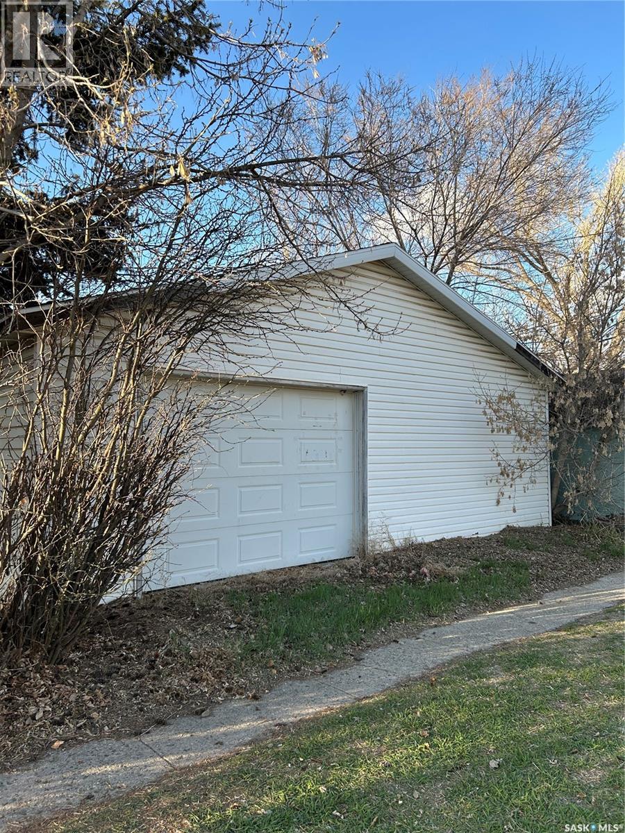301 Aldridge Street, Bienfait, Saskatchewan  S0C 0M0 - Photo 21 - SK027277