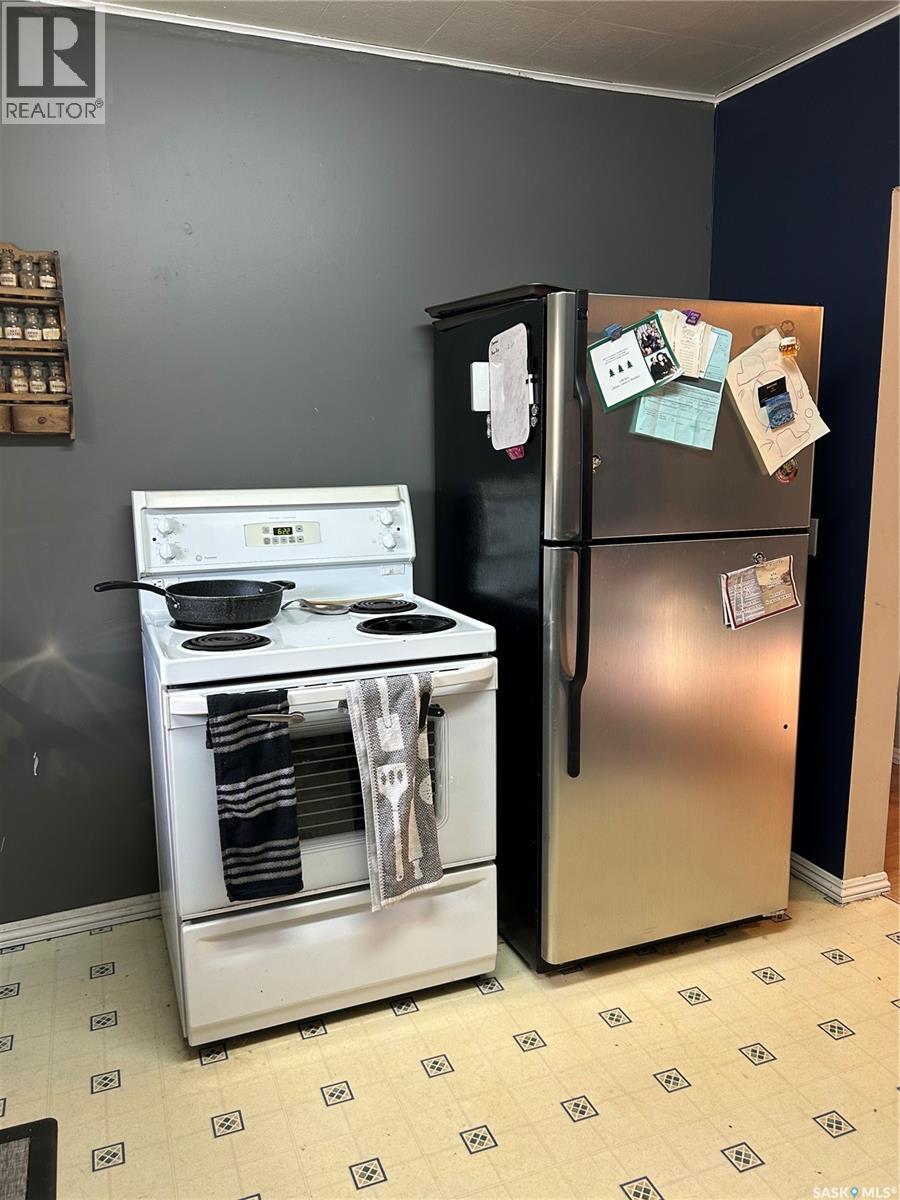 301 Aldridge Street, Bienfait, Saskatchewan  S0C 0M0 - Photo 6 - SK027277