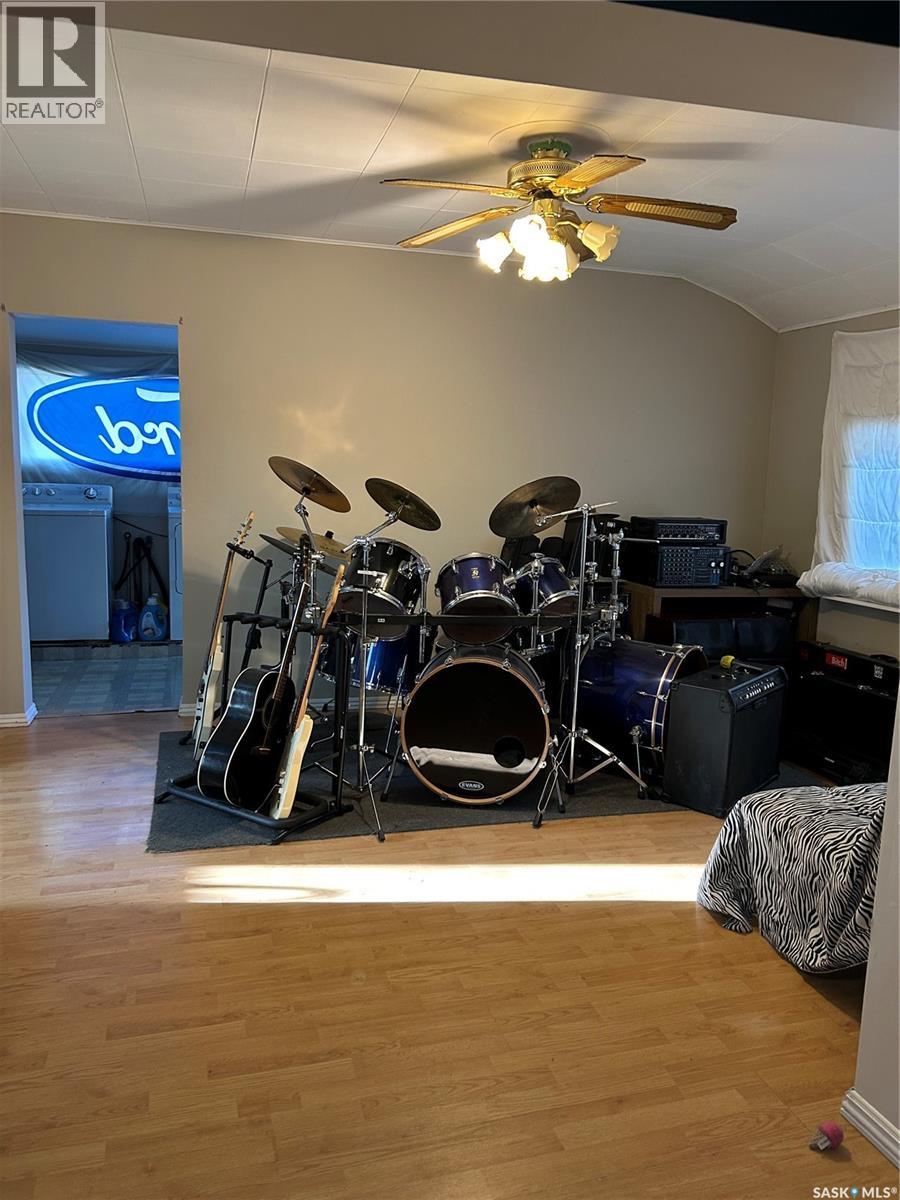 301 Aldridge Street, Bienfait, Saskatchewan  S0C 0M0 - Photo 7 - SK027277