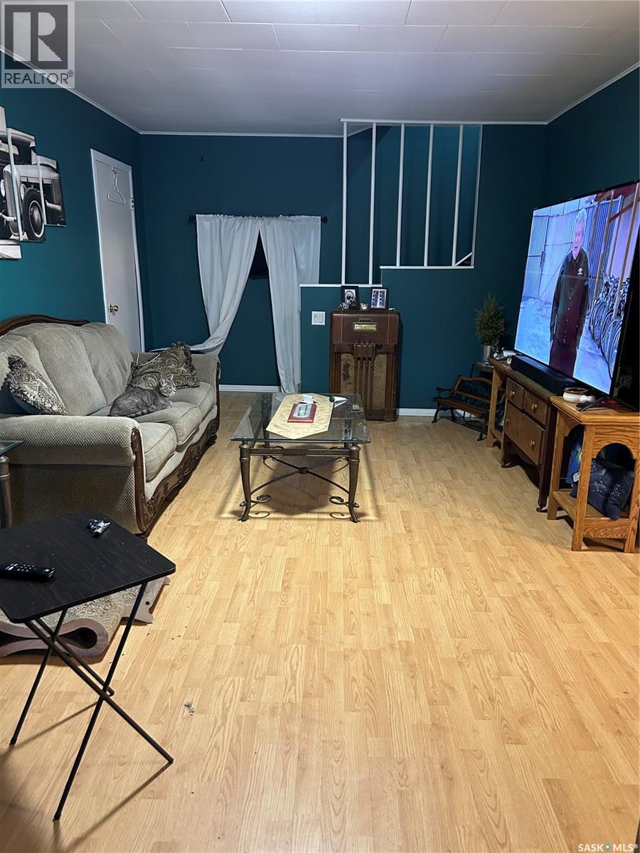 301 Aldridge Street, Bienfait, Saskatchewan  S0C 0M0 - Photo 8 - SK027277