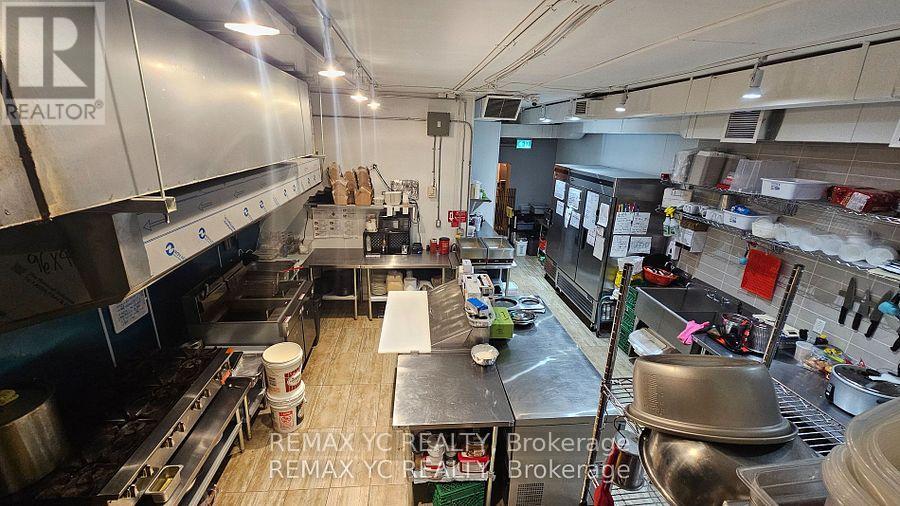 23 King Street N, Waterloo, Ontario  N2J 2W6 - Photo 2 - X12724008