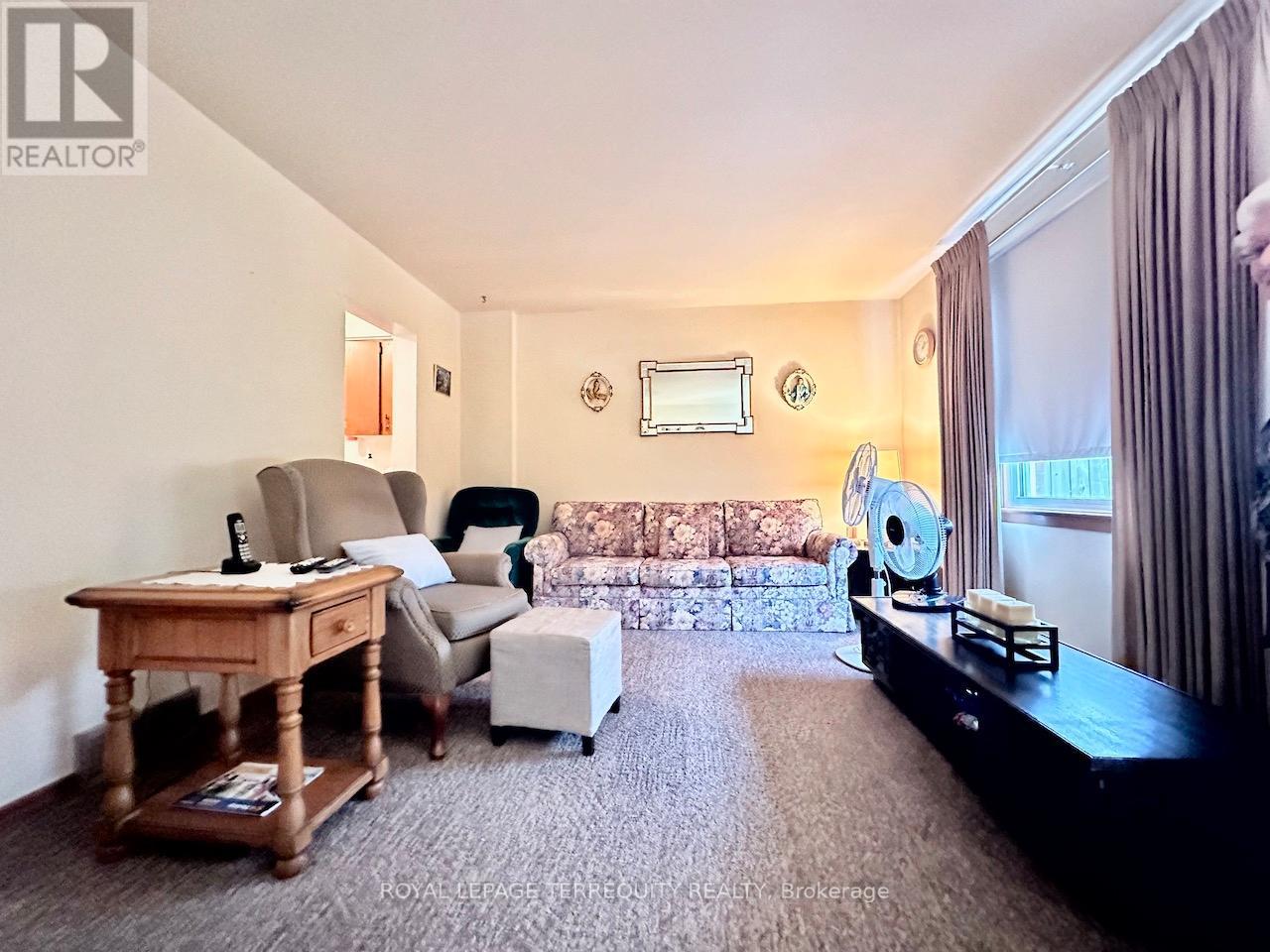 10-16 Orchard Place, Chatham-Kent, Ontario  N7M 1A6 - Photo 4 - X12724044