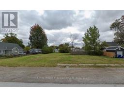 327 QUEEN STREET, Chatham-Kent, Ontario