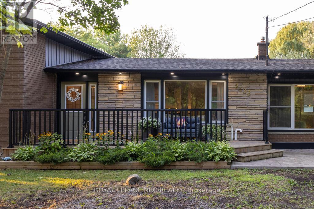 2432 Port Robinson Road, Thorold, Ontario  L3B 5N5 - Photo 2 - X12724080