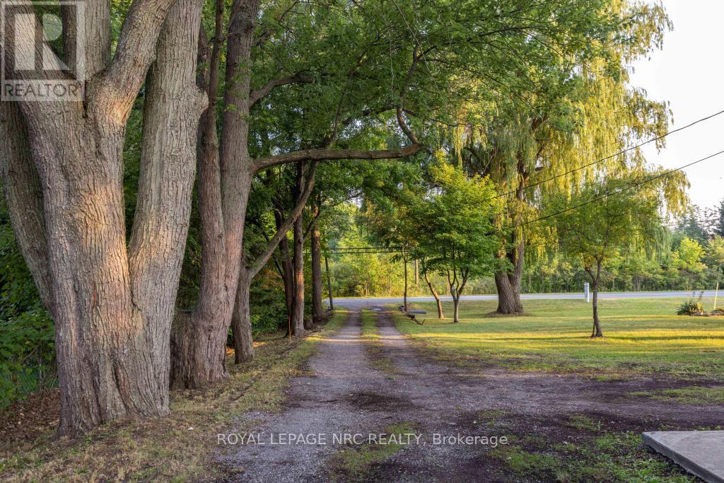 2432 Port Robinson Road, Thorold, Ontario  L3B 5N5 - Photo 4 - X12724080