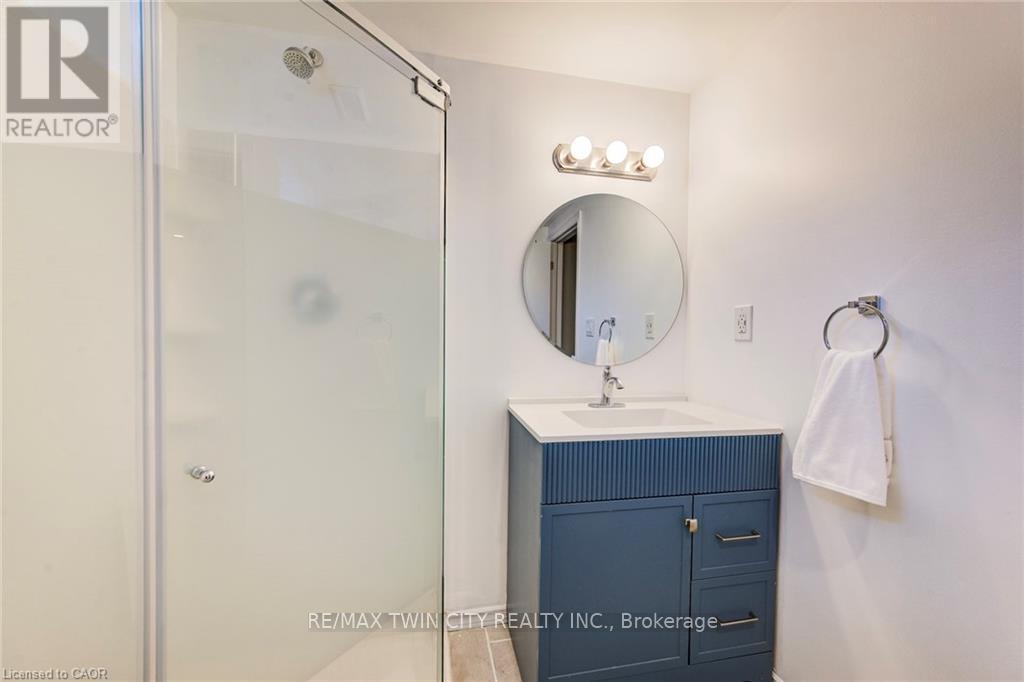 15 - 164 Jansen Avenue, Kitchener, Ontario  N2A 2L7 - Photo 27 - X12724124