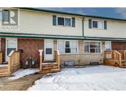 15 - 164 JANSEN AVENUE, Kitchener, Ontario