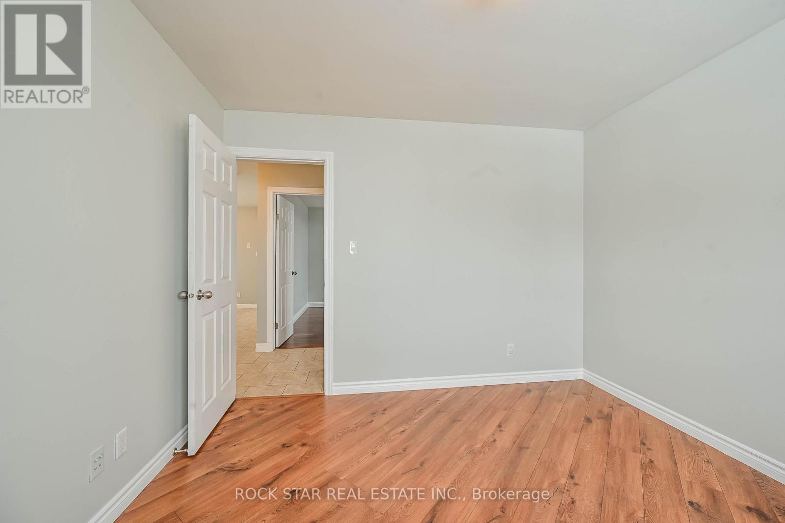 Unknown Address, ,     - Photo 18 - X12724178