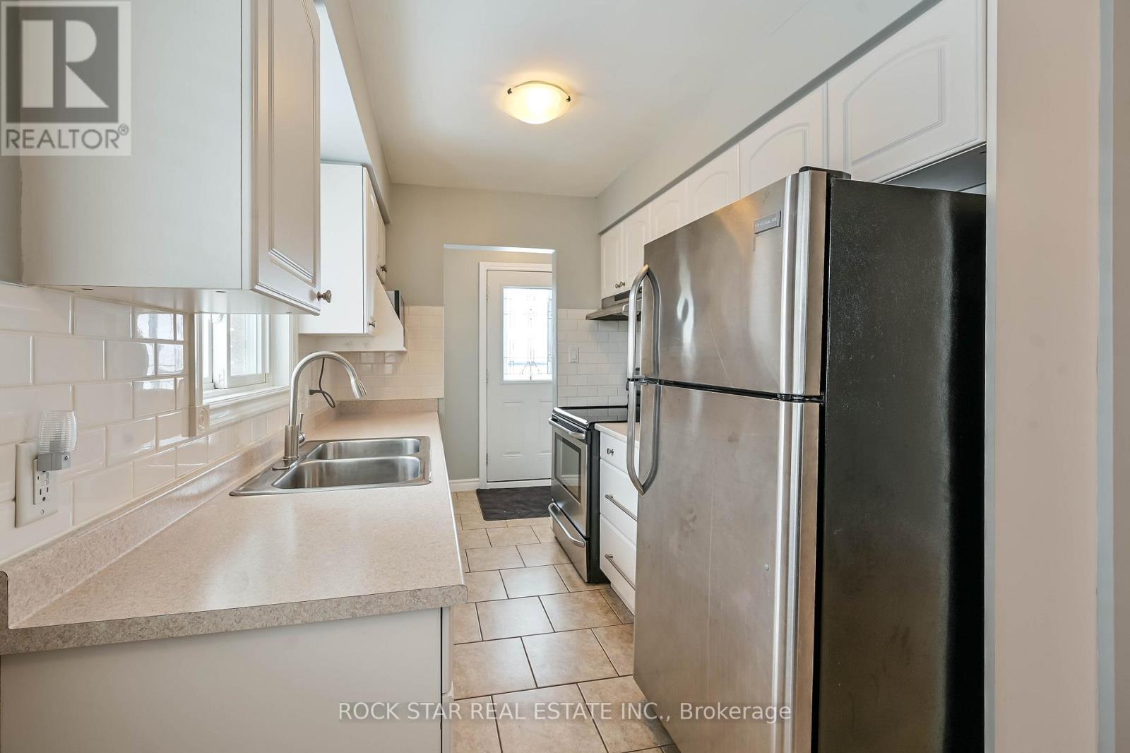 Unknown Address, ,     - Photo 6 - X12724178