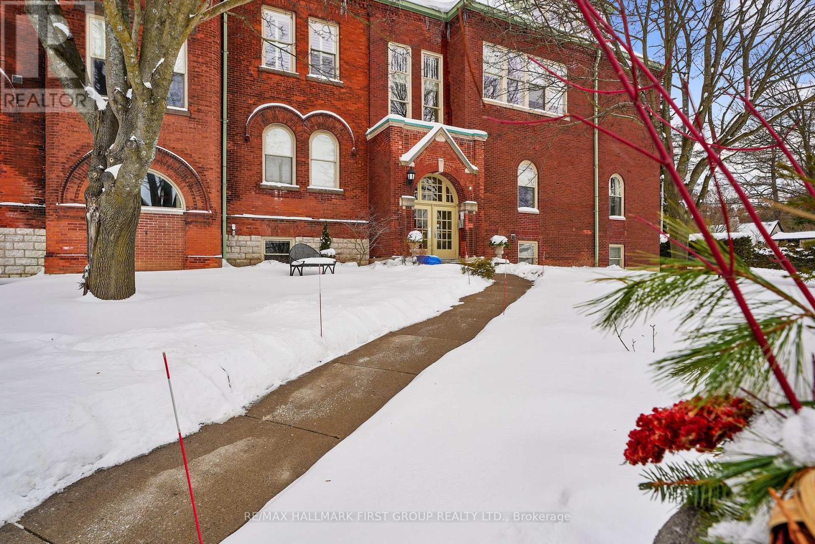 405 - 72 Pine Street N, Port Hope, Ontario  L1A 3G8 - Photo 3 - X12724216