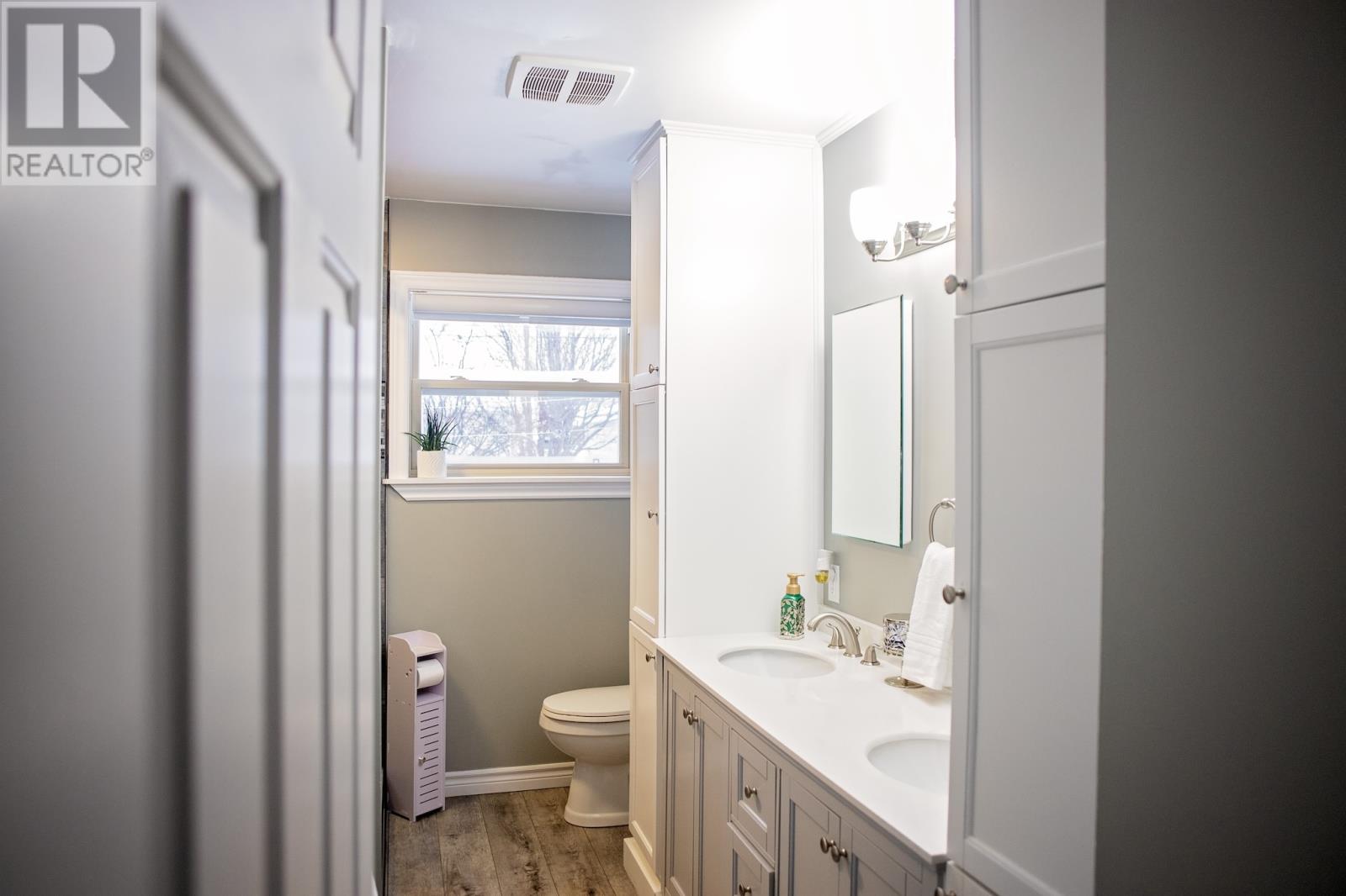 54 Raynham Street, Gander, Newfoundland & Labrador  A1V 2N2 - Photo 10 - 1294023