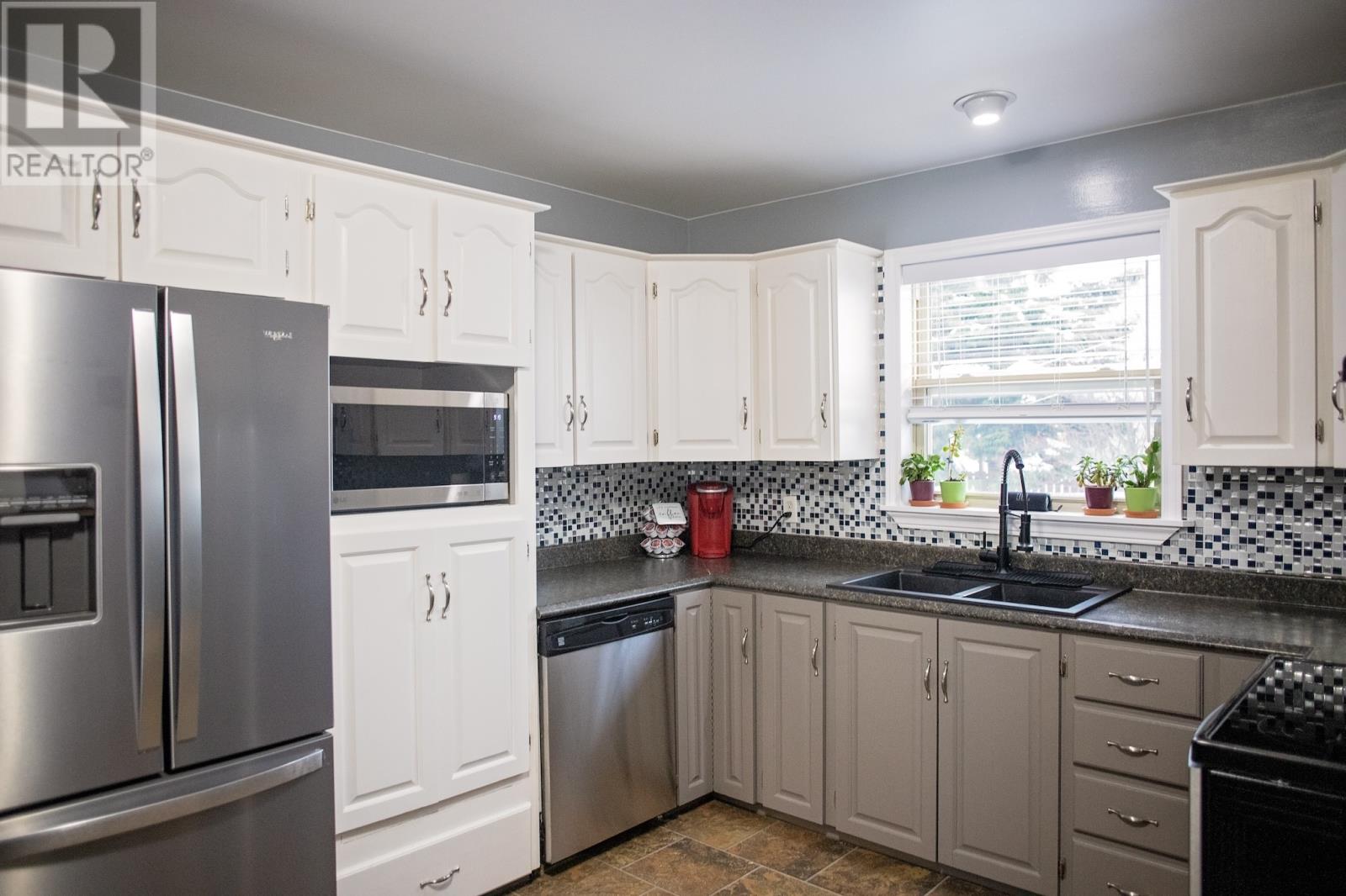 54 Raynham Street, Gander, Newfoundland & Labrador  A1V 2N2 - Photo 7 - 1294023