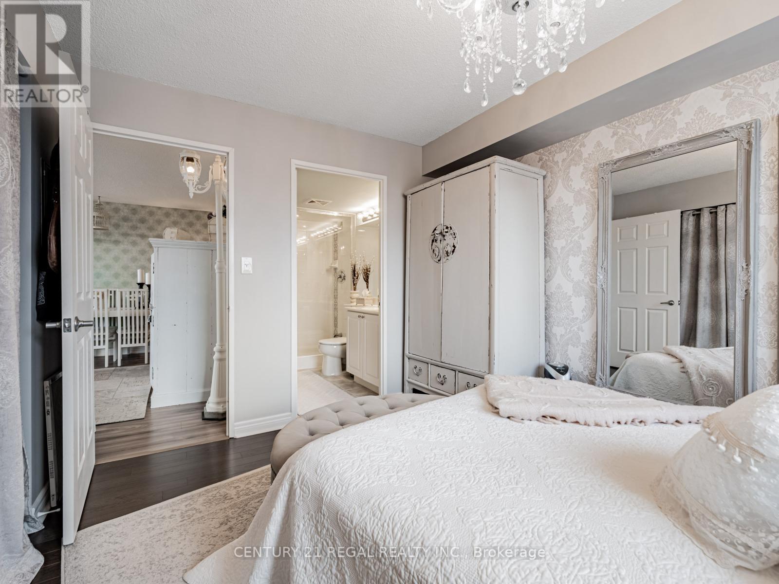 1313 - 1369 Bloor Street W, Toronto, Ontario  M6P 4J4 - Photo 22 - C12723858