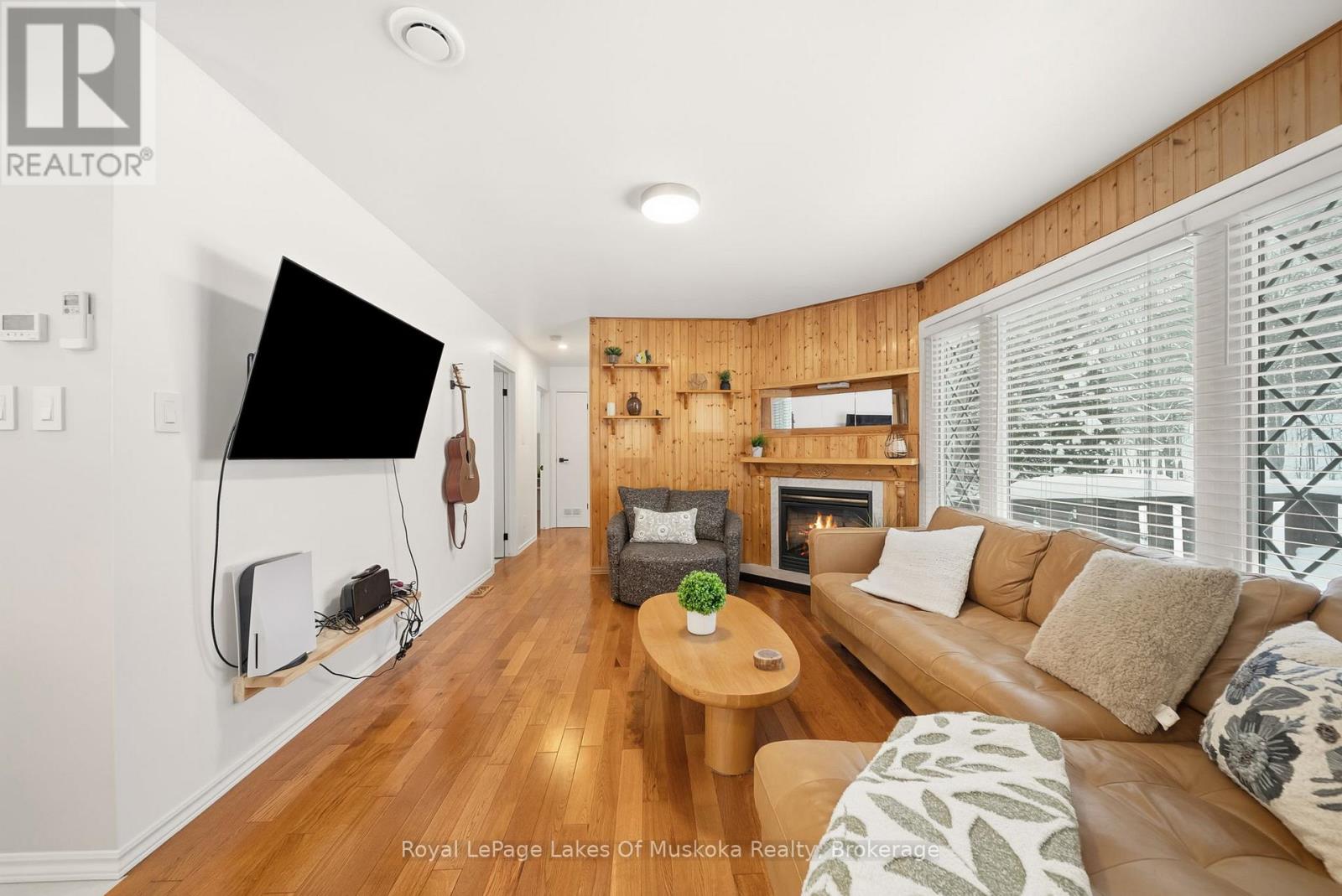 8020 Park Lane Crescent, Ramara, Ontario  L0K 2B0 - Photo 14 - S12724332