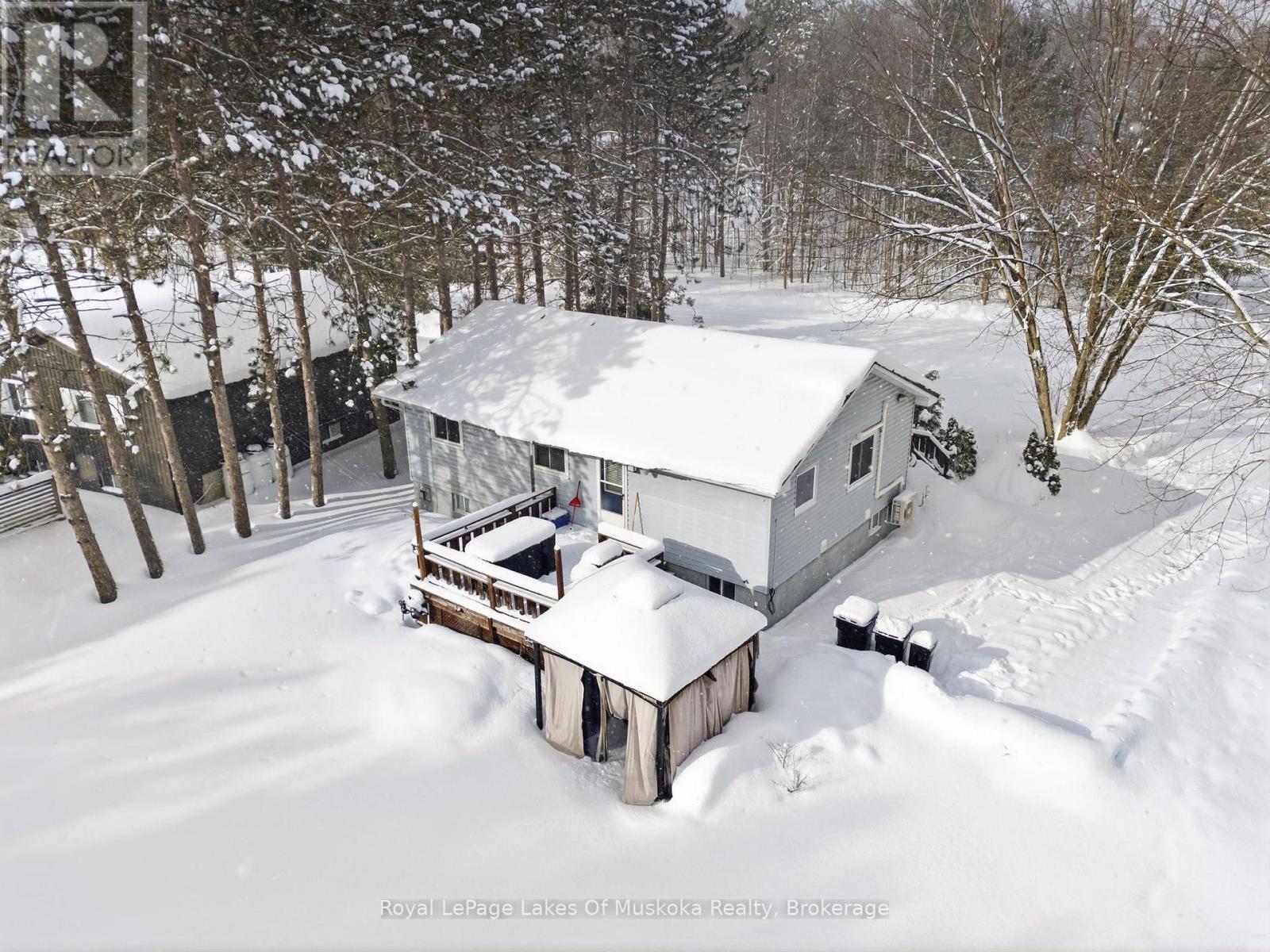 8020 Park Lane Crescent, Ramara, Ontario  L0K 2B0 - Photo 32 - S12724332