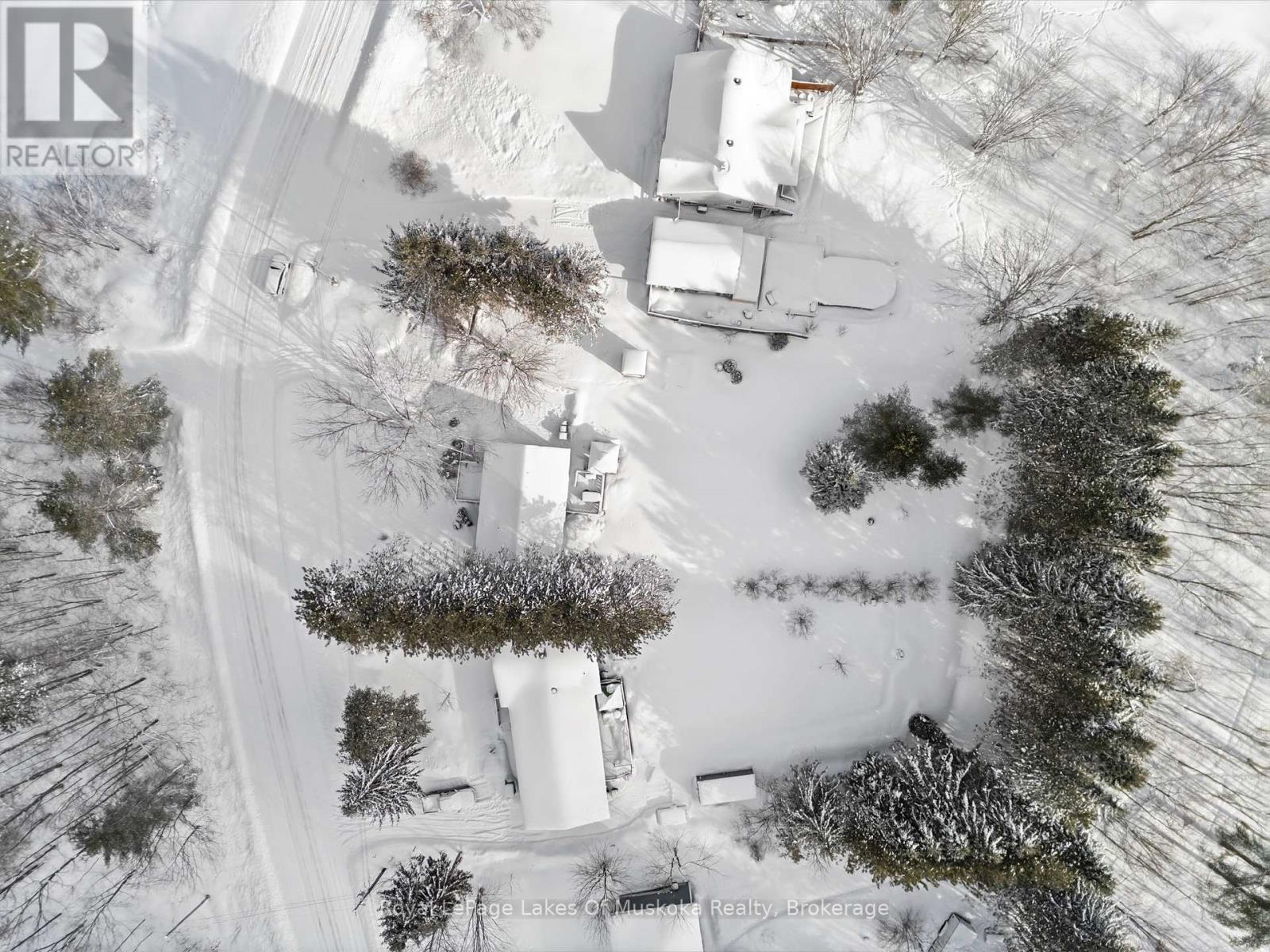 8020 Park Lane Crescent, Ramara, Ontario  L0K 2B0 - Photo 36 - S12724332