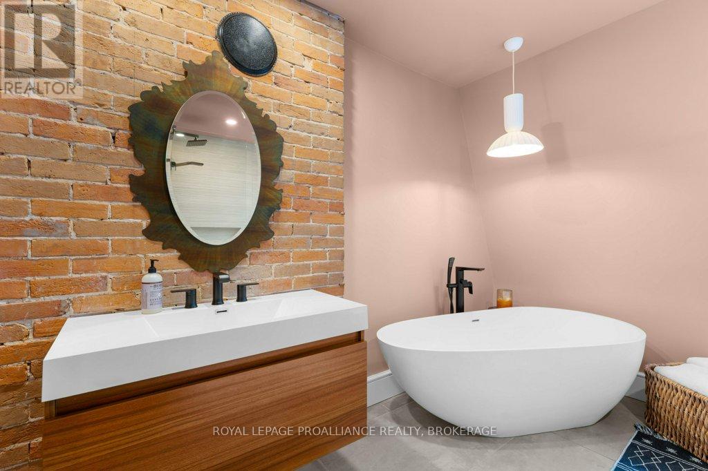 28 Wellington Street, Kingston, Ontario  K7L 3C1 - Photo 31 - X12724286