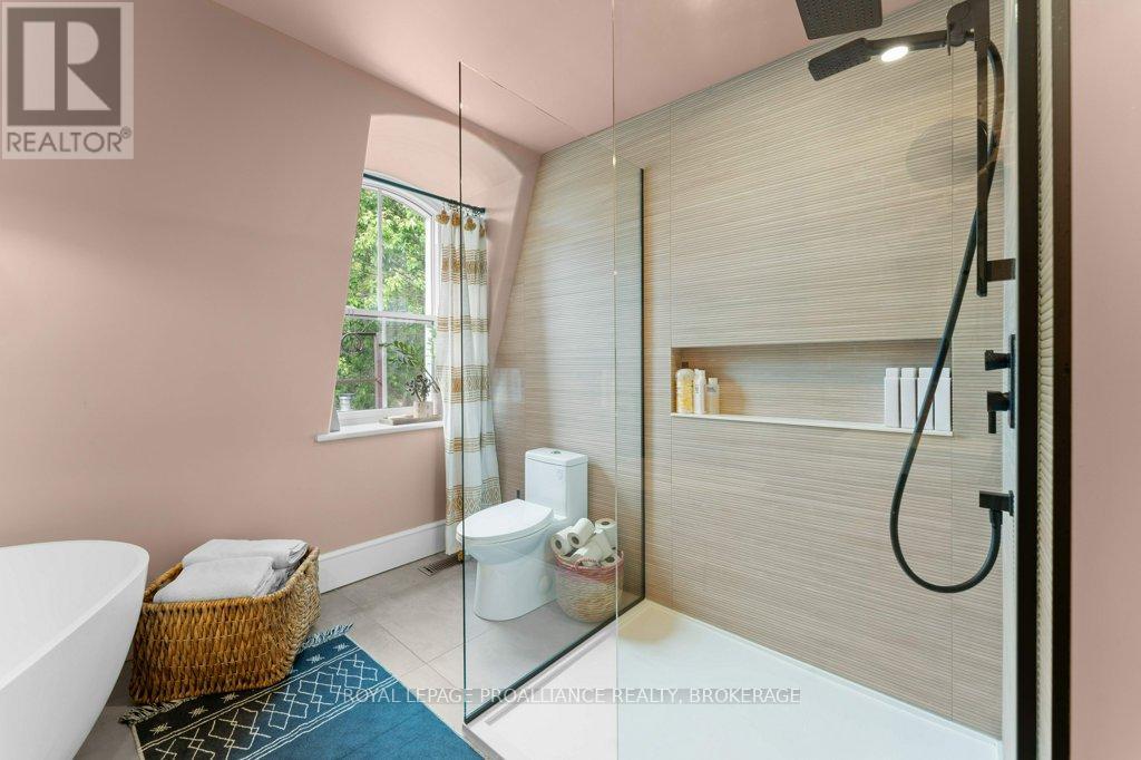 28 Wellington Street, Kingston, Ontario  K7L 3C1 - Photo 32 - X12724286