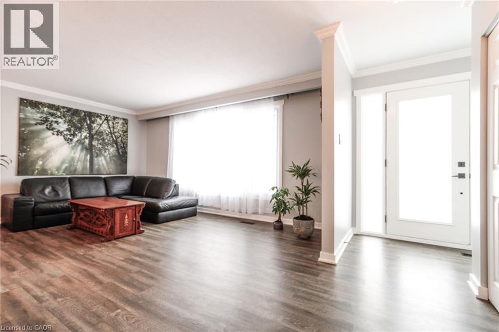 626 Cape Avenue, Burlington, Ontario  L7L 4M6 - Photo 5 - 40800396