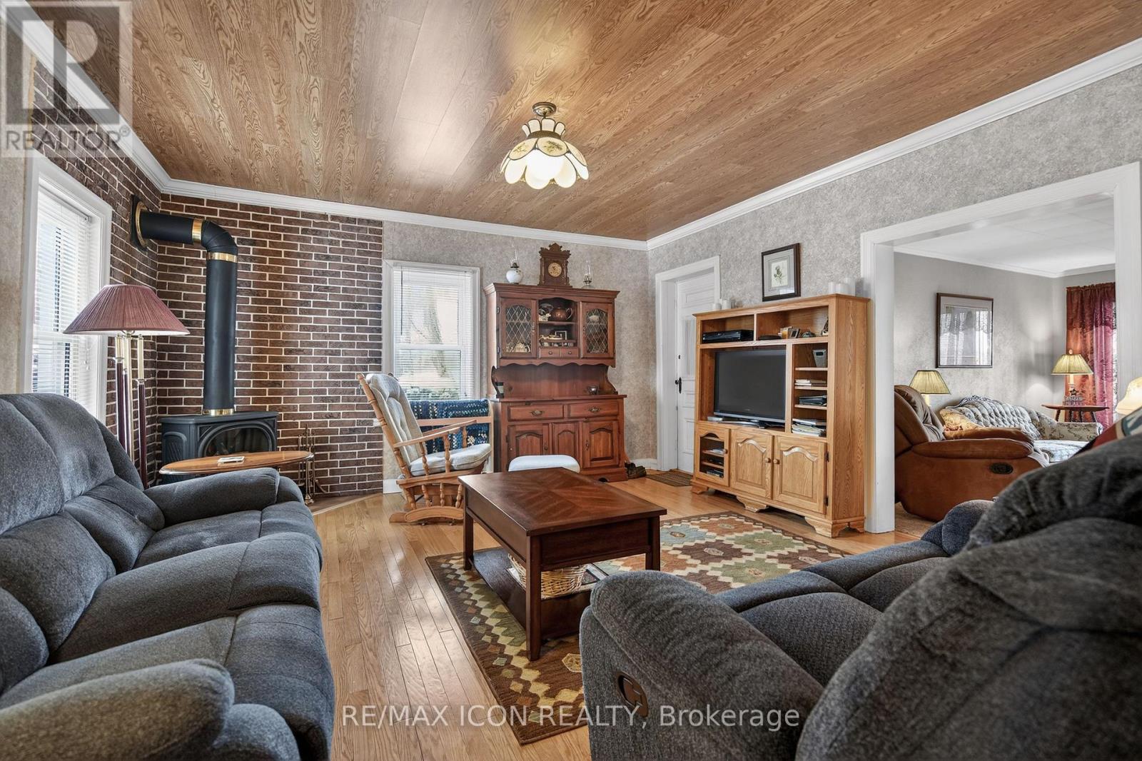 38236 Fingal Line, Southwold, Ontario  N5P 3S5 - Photo 8 - X12724300