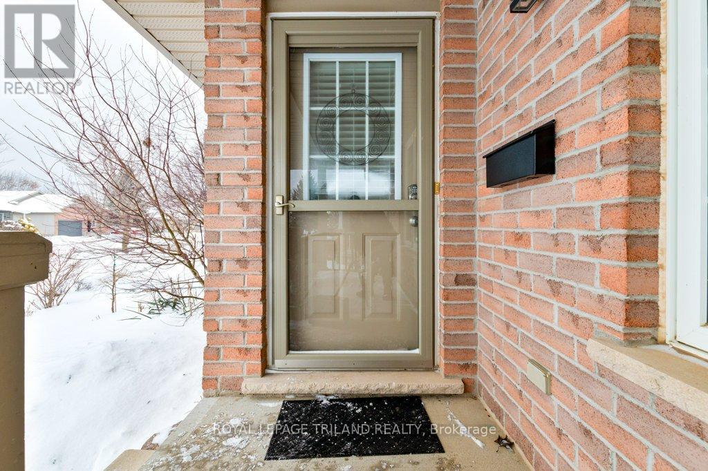 530 Highview Drive, St. Thomas, Ontario  N5R 6G3 - Photo 4 - X12724324