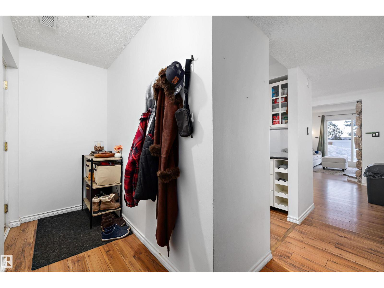 139 Lancaster Tc Nw, Edmonton, Alberta  T5X 5S9 - Photo 3 - E4470708