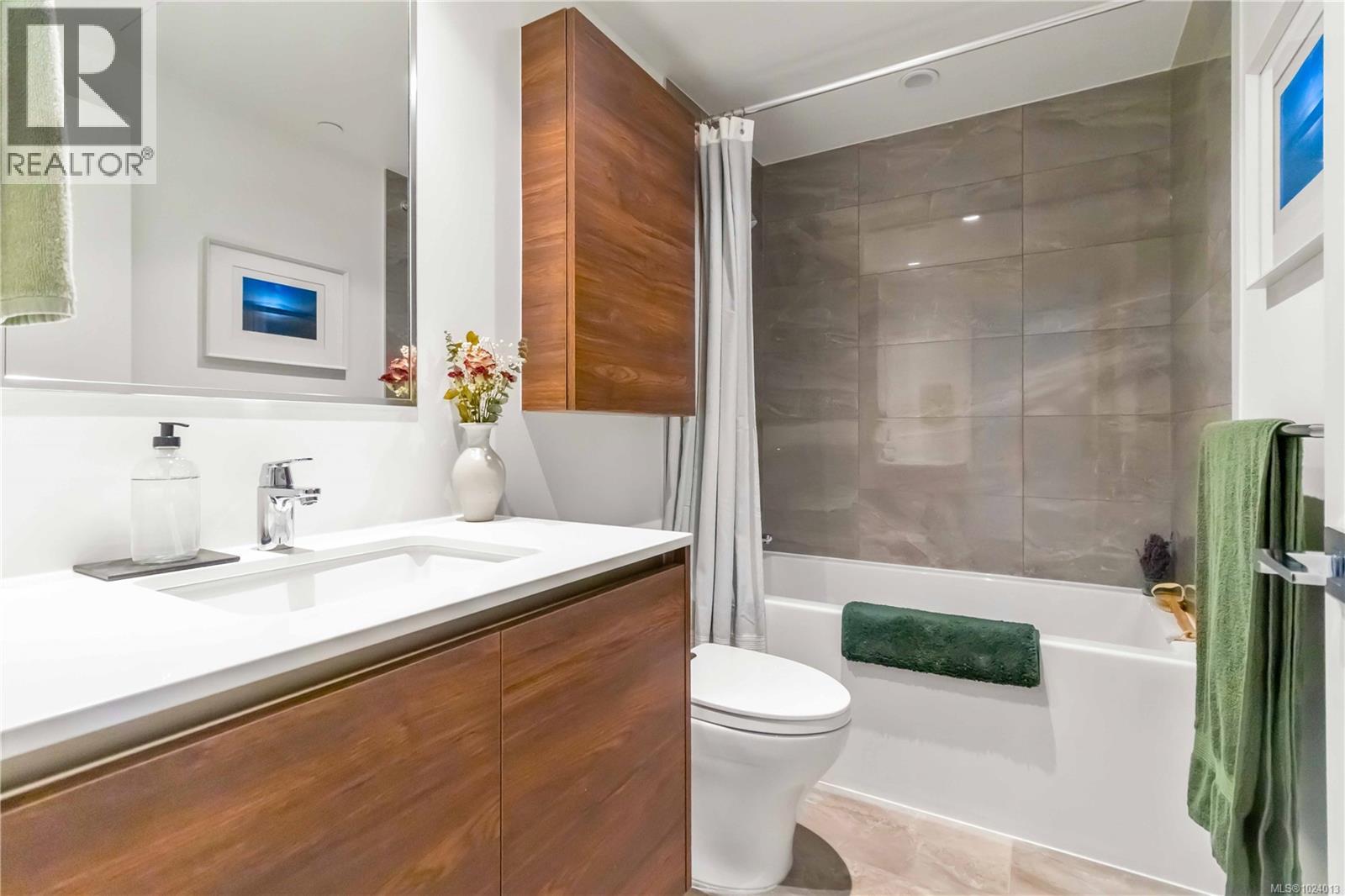 308 369 Tyee Rd, Victoria, British Columbia  V9A 0B6 - Photo 16 - 1024013