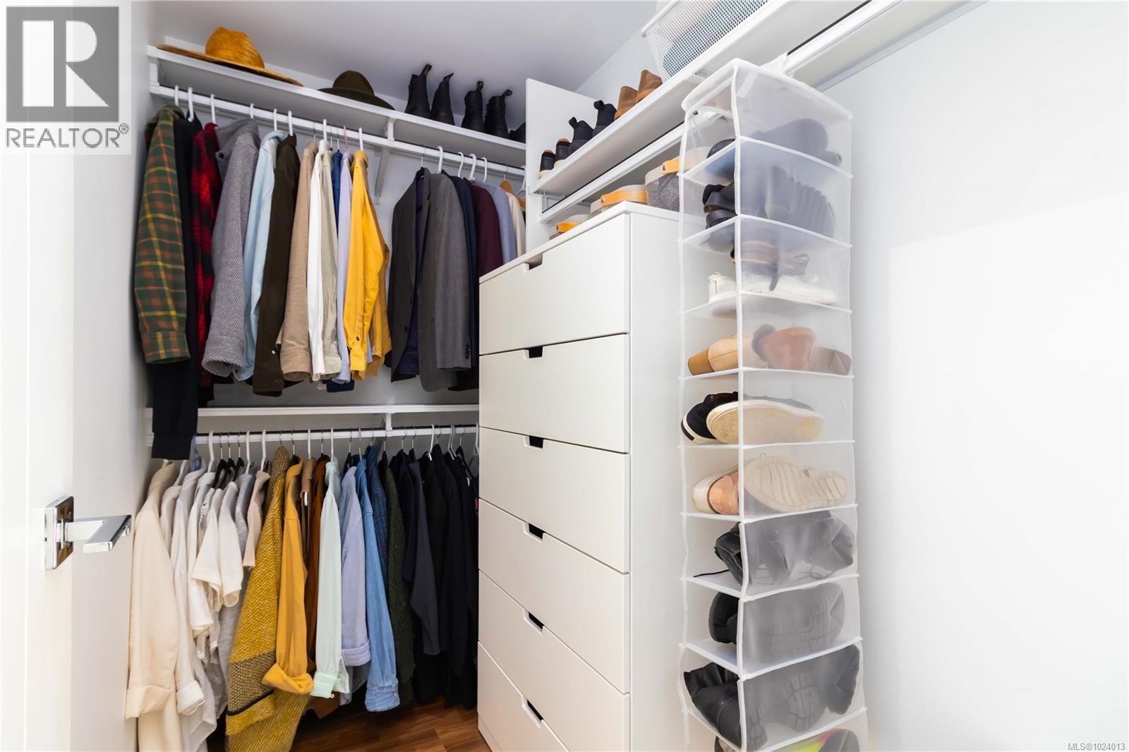 308 369 Tyee Rd, Victoria, British Columbia  V9A 0B6 - Photo 26 - 1024013