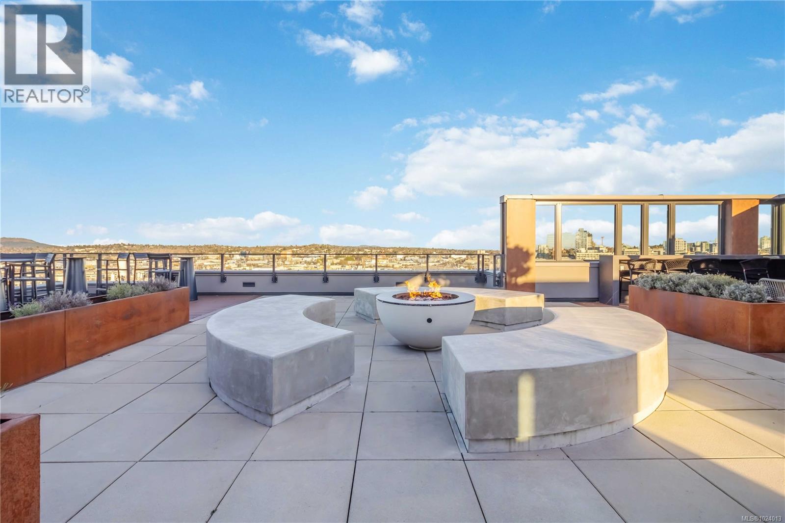 308 369 Tyee Rd, Victoria, British Columbia  V9A 0B6 - Photo 44 - 1024013