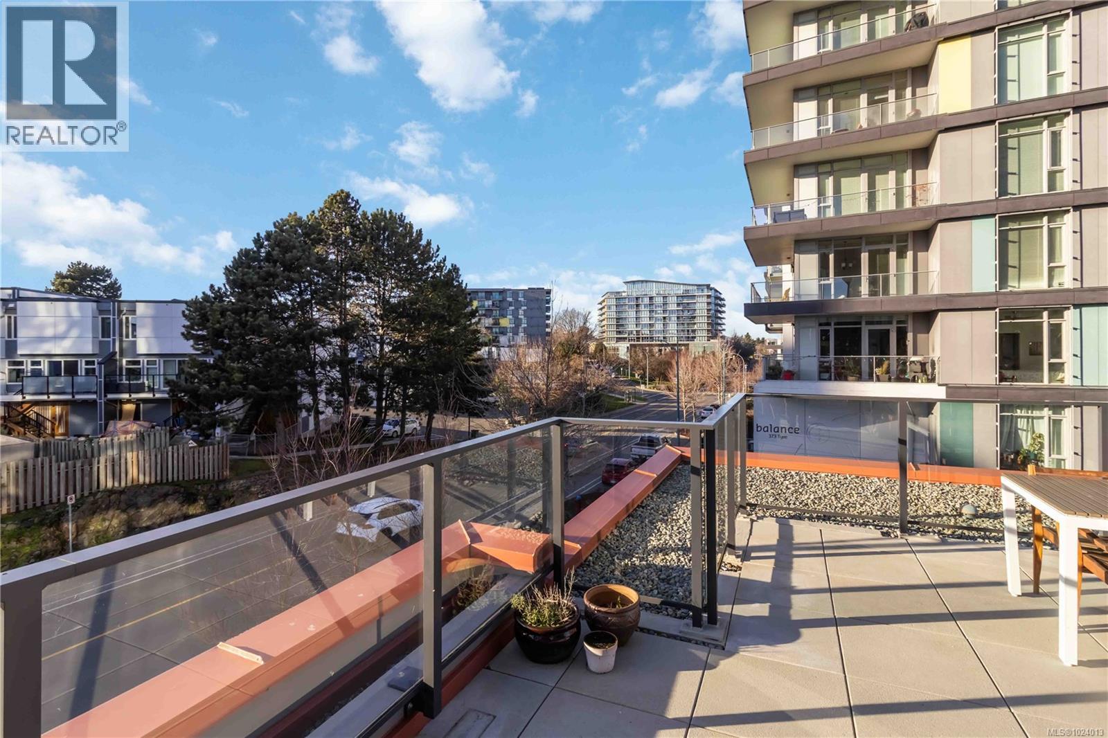 308 369 Tyee Rd, Victoria, British Columbia  V9A 0B6 - Photo 32 - 1024013