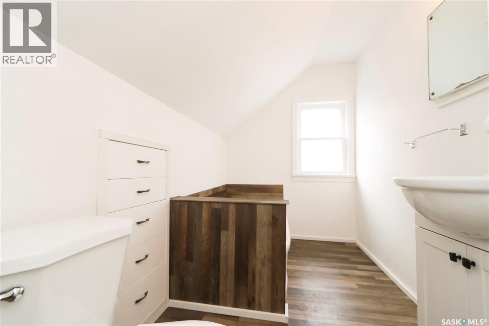 161 First Avenue N, Yorkton, Saskatchewan  S3N 1H8 - Photo 14 - SK027251