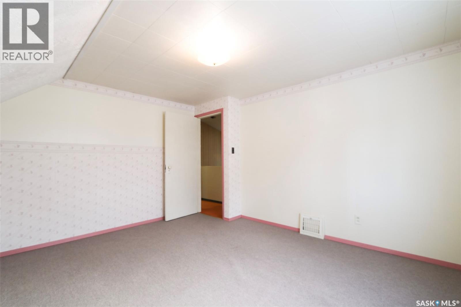 161 First Avenue N, Yorkton, Saskatchewan  S3N 1H8 - Photo 16 - SK027251