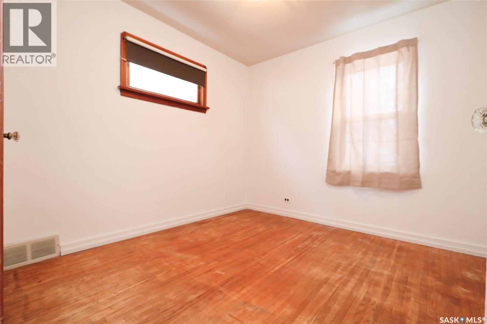 161 First Avenue N, Yorkton, Saskatchewan  S3N 1H8 - Photo 7 - SK027251